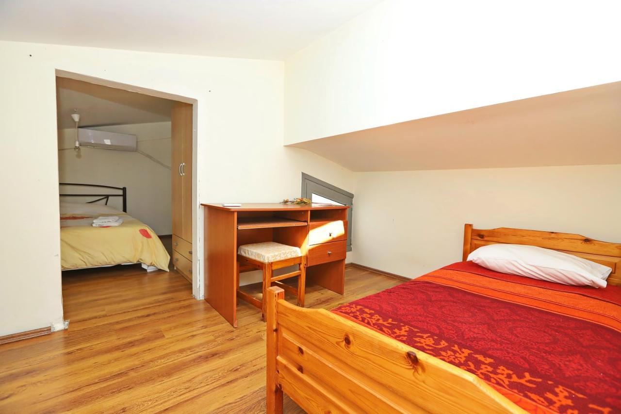 Katerina Apartments Keramotí Esterno foto