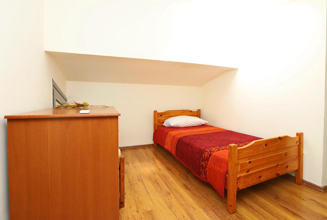 Katerina Apartments Keramotí Esterno foto